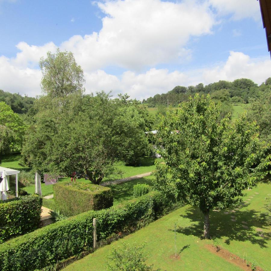 Bed and Breakfast Au Jardin Fessard Fagnon Esterno foto
