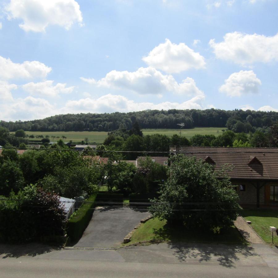 Bed and Breakfast Au Jardin Fessard Fagnon Esterno foto